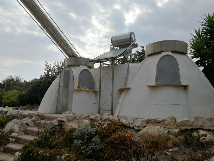 Дом "летающая тарелка" на Кипре: фото 8