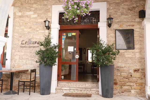 Продается действующий бизнес на Кипре. Отель-ресторан в Лефкаре: фото 2