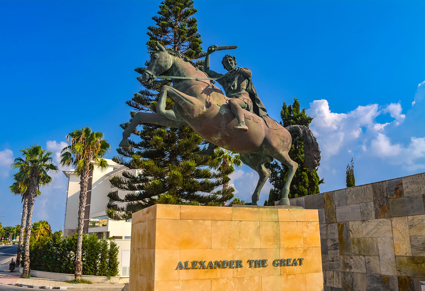 Конная статуя Александра Великого в Пафосе: фото 4