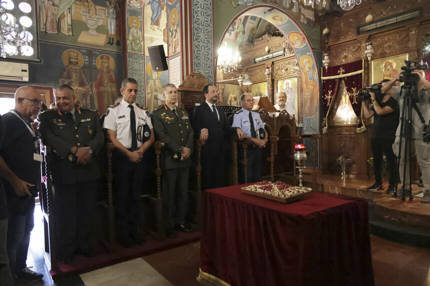 В Никосии прошла панихида по погибшим в результате переворота: фото 2