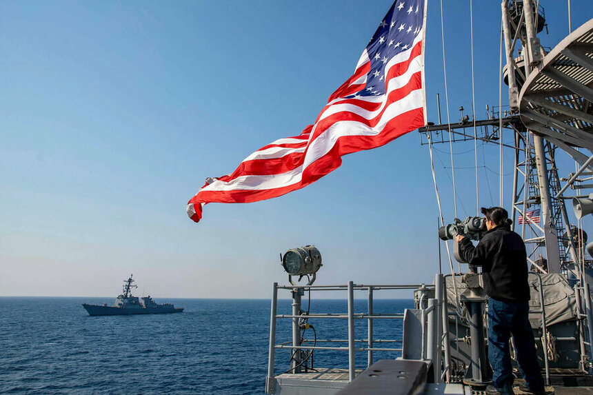 К берегам Кипра причалил очередной корабль ВМС США: фото 2 К берегам Кипра причалил очередной корабль ВМС США: фото 2