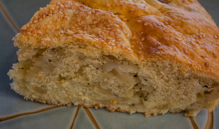 Вкусный и сытный традиционный кипрский пирог Халумопита: фото 4