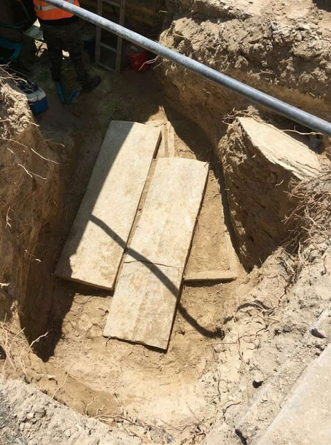 В Ларнаке в ходе строительства канализационной сети обнаружили огромный некрополь: фото 5
