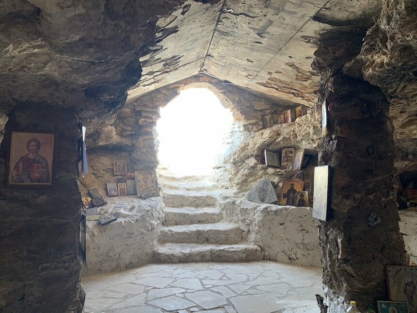 Пещерная часовня Богородицы Эвангелистрии в Ксилофагу: фото 3