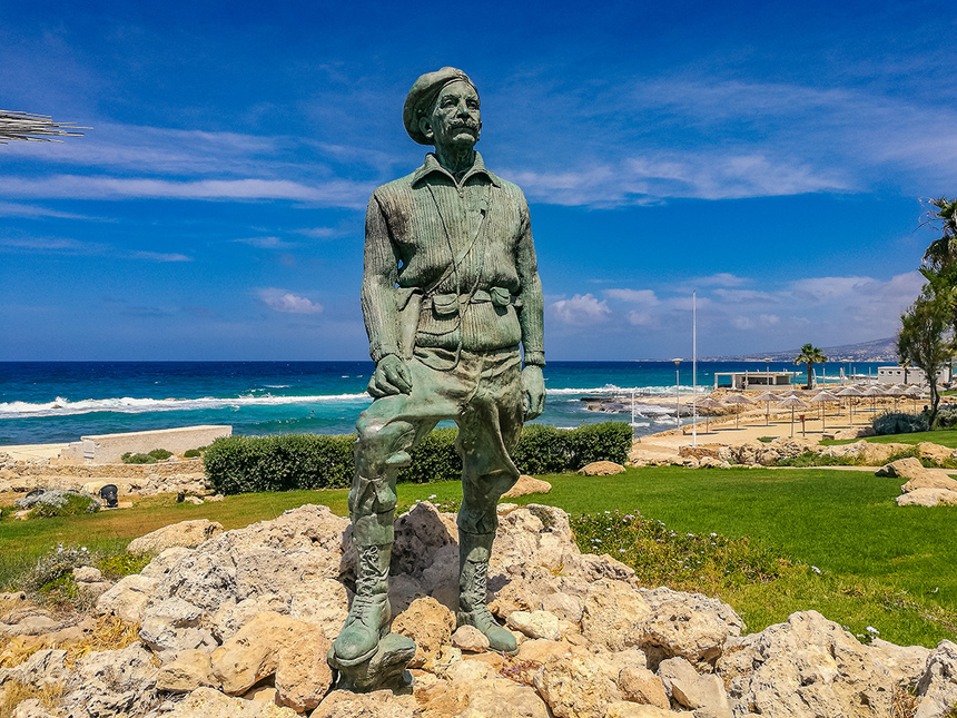 Памятник Георгиосу Гривасу и монумент Памяти и чести — одно из самых значимых мест на Кипре : фото 28