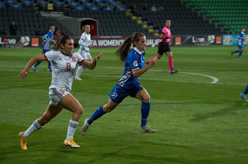 Футбол на Кипре для девушки может стать не только хобби, но и профессией: фото 3