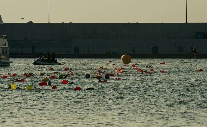 На Кипре с большим успехом прошли соревнования по плаванию в открытом море Oceanman Cyprus - 2023: фото 7