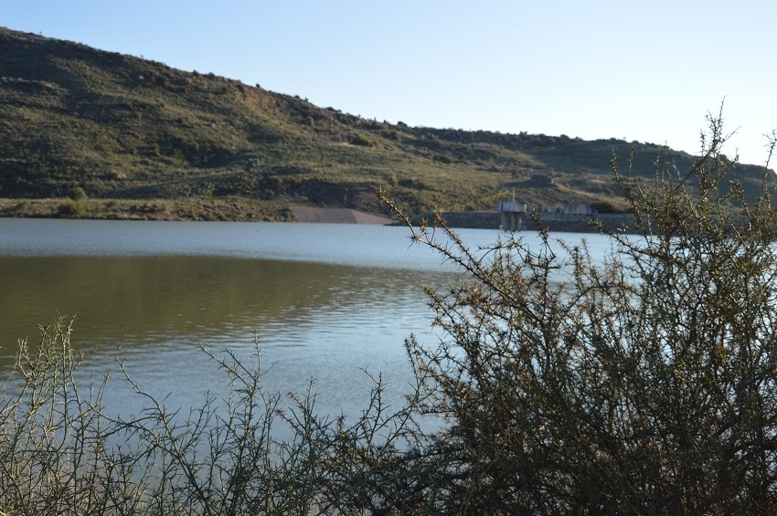 На Кипре переполнилось водохранилище Мавроколомбос : фото 11