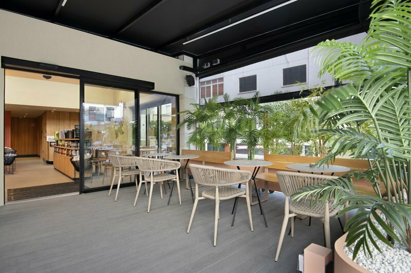 Starbucks теперь и в районе Строволос в Никосии: фото 3 Starbucks теперь и в районе Строволос в Никосии: фото 3