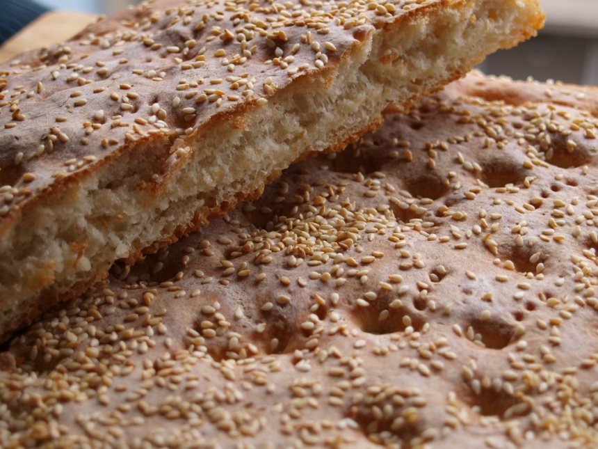 Традиционные кипрские лепёшки Лагана, которые выпекаются только раз в год - в Чистый Понедельник: фото 4