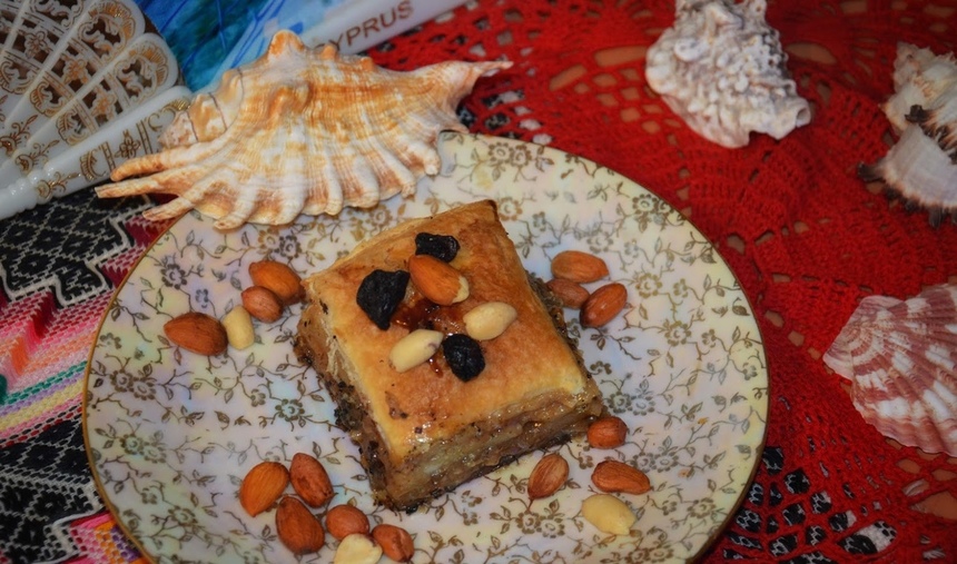 ​Кипрская пахлава. Вкуснейшее слоеное пирожное с медом: фото 29