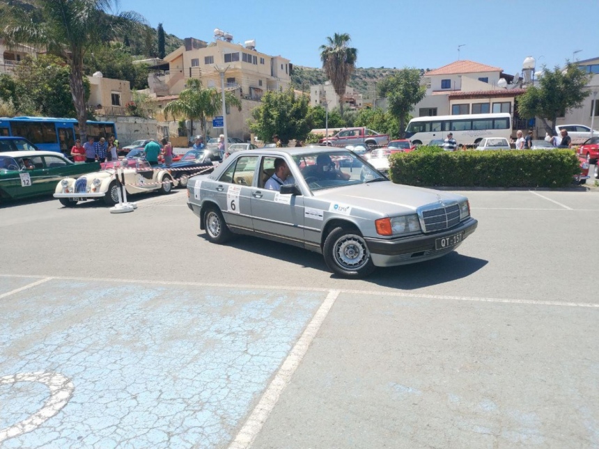 От детройтского барокко до электрокаров: майское ралли классических автомобилей на Кипре: фото 7