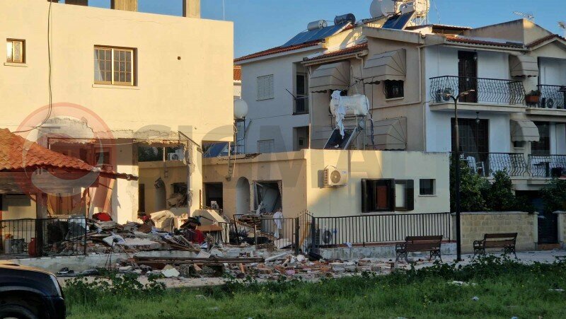 Взрыв в жилом доме в Никосии!: фото 3