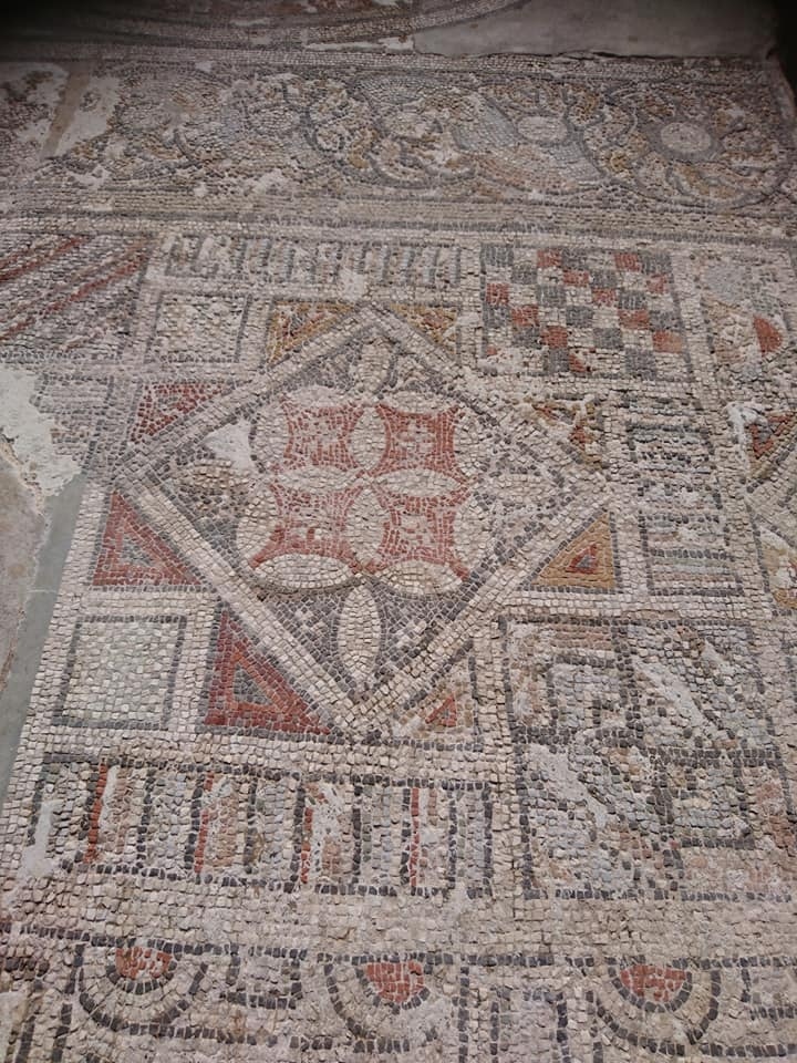  На полуострове Карпас  восстановили мозаики древней базилики Святой Троицы : фото 2