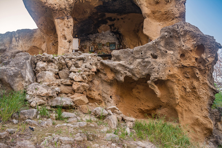 Секретная пещера покровителя всех влюбленных пар в Пафосе : фото 6