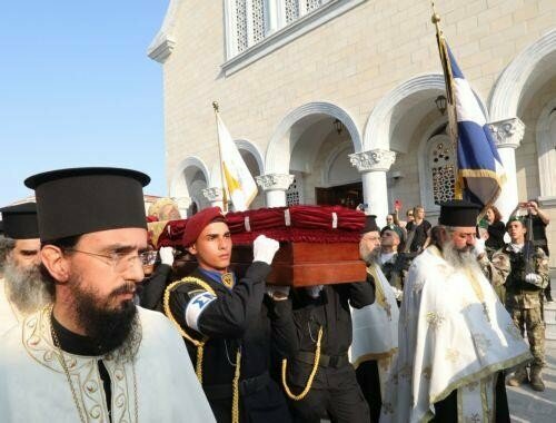 На Кипре прошли похороны архиепископа Кипрского Хризостома II: фото 3
