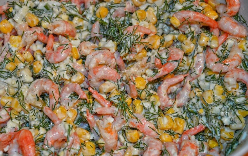 Полезная кухня Кипра. Нежный, аппетитный белковый салат с креветками, кукурузой и пряной зеленью, который непременно оценят по достоинству любители морепродуктов: фото 22