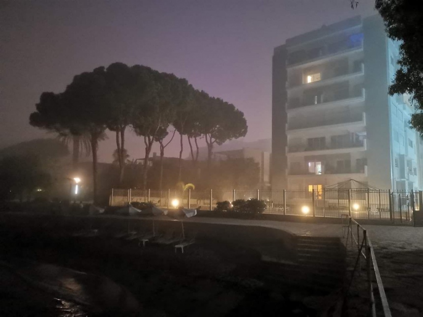 Лимассол этой ночью поглотил туман!: фото 4
