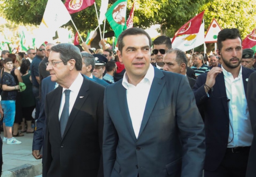 Кипр простился с экс-президентом Димитрисом Христофиасом: фото 7