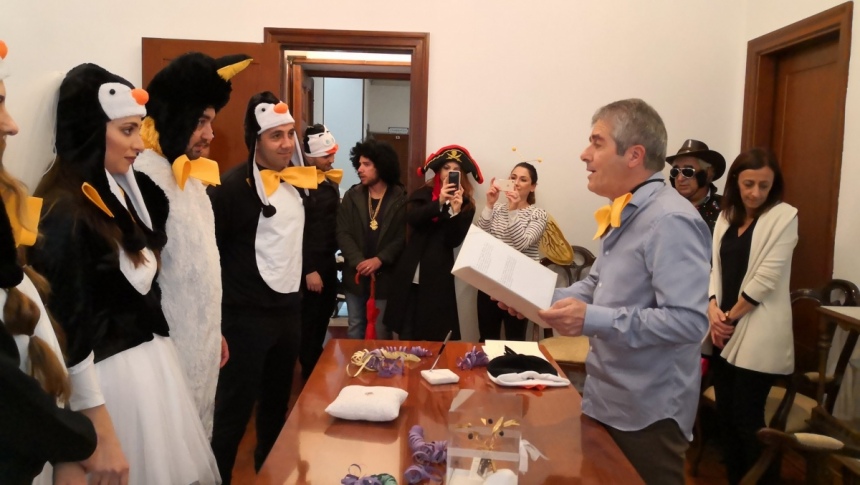 В Муниципалитете Лимассола поженили двух пингвинов: фото 4