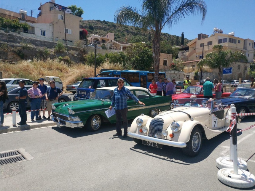 От детройтского барокко до электрокаров: майское ралли классических автомобилей на Кипре: фото 3