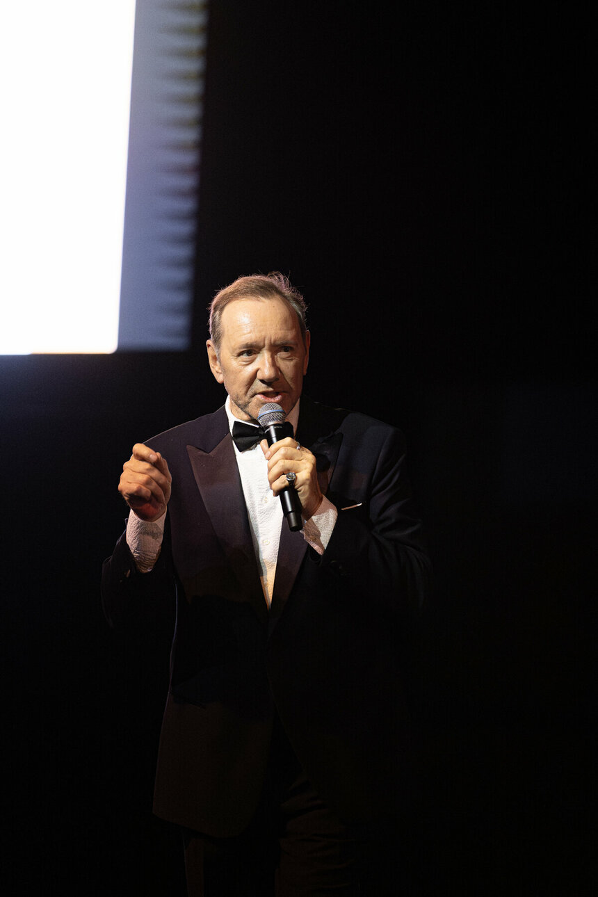 Кевин Спейси представил премьеру своего музыкального шоу “Songs & Stories” на Кипре: фото 7