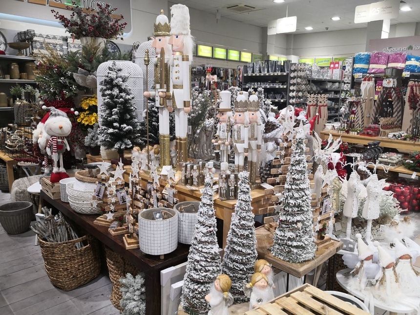 Мандарины, запах елки и шампанское: Кипр уже готовится к Рождеству и Новому году: фото 18