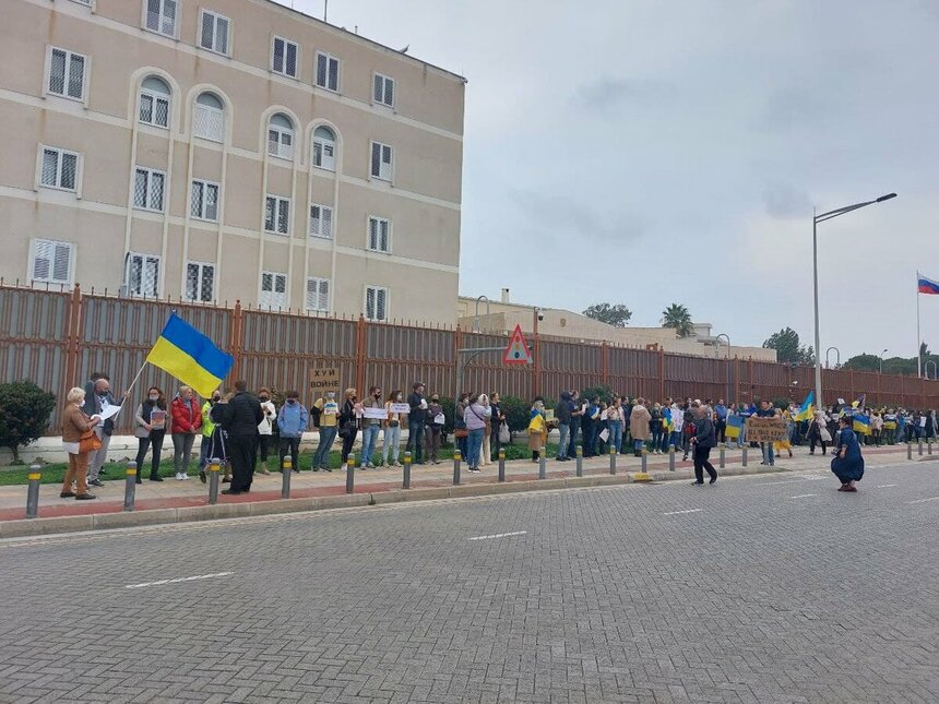 В Никосии прошел митинг против войны в Украине: фото 2