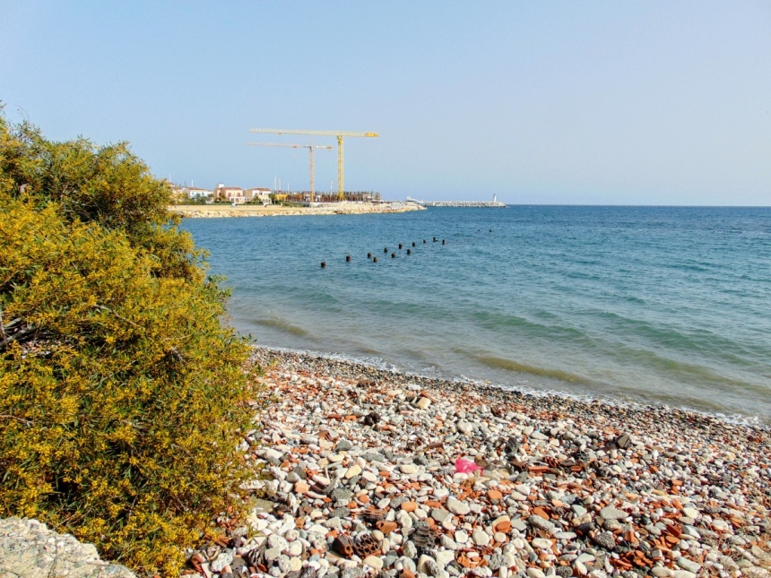 Киприоты превратили прибрежную зону за Старым портом в свалку!: фото 2