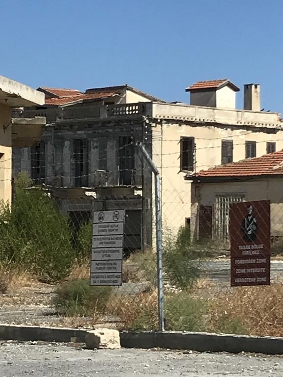 46 свежих фотографий запретного кипрского курорта: фото 27