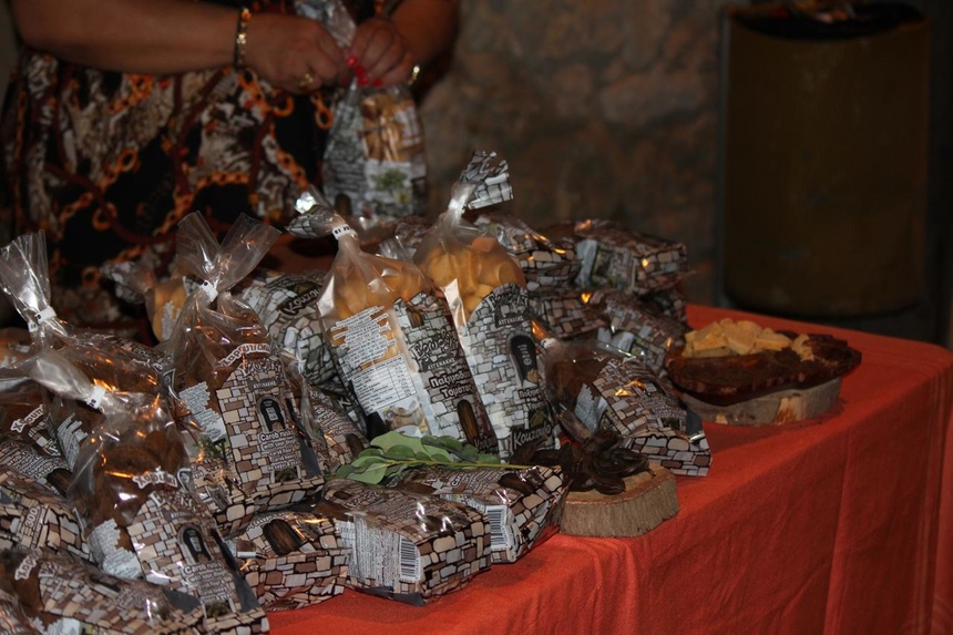 Праздник сладкоежек: на Кипре отгремел фестиваль рожкового дерева!: фото 8
