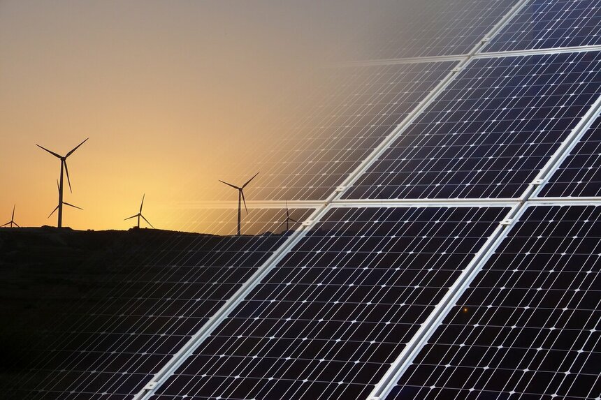 Возобновляемые источники энергии: ветряные мельницы и солнечные панели -Seagul