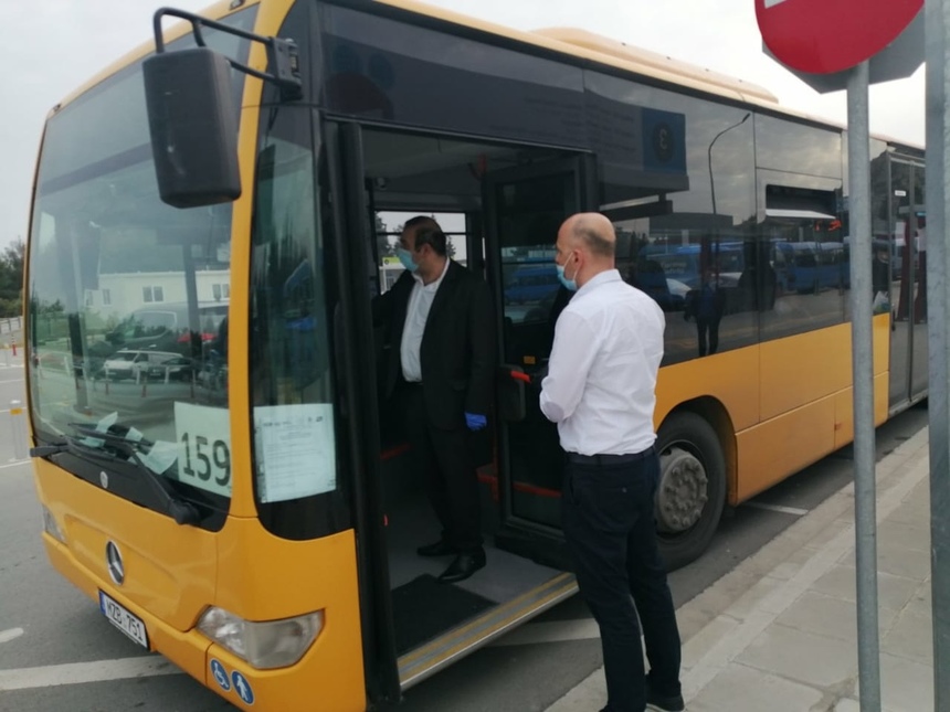 Министр транспорта провел рейд по автобусным станциям Кипра: фото 4