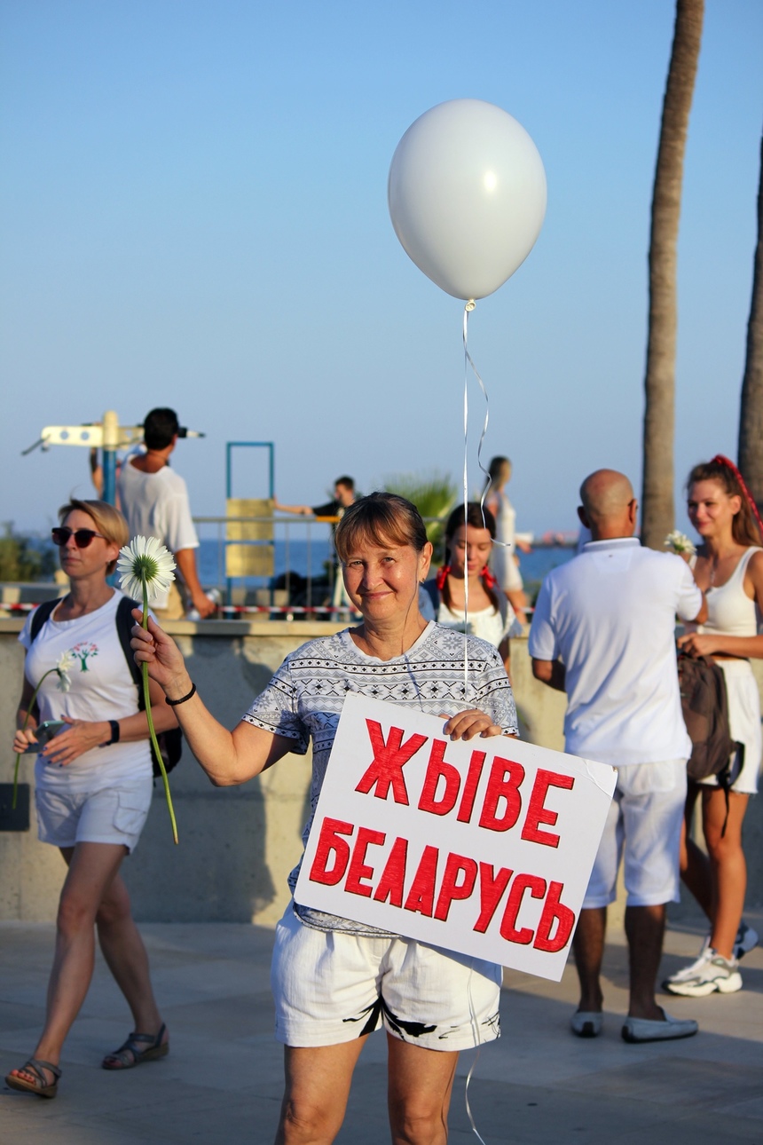 На Кипре прошли акции солидарности с жителями Беларуси: фото 18