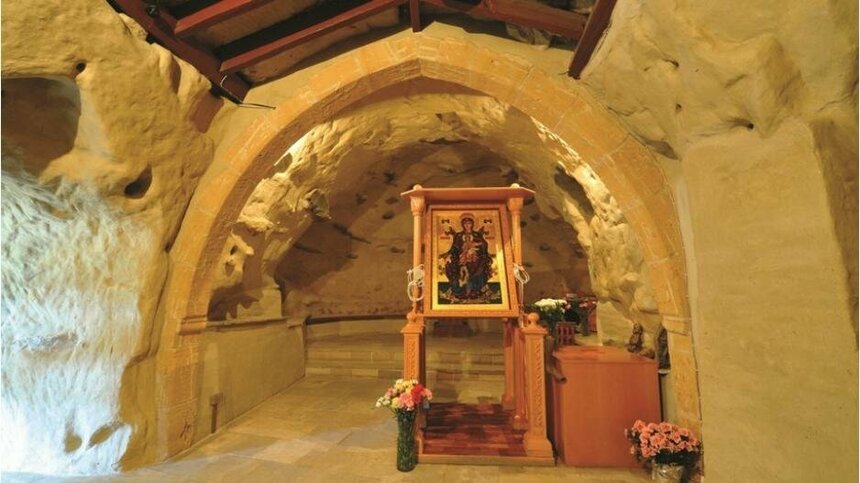 Пещерная церковь Панагии Хрисоспилиотиссы под Никосией: фото 5