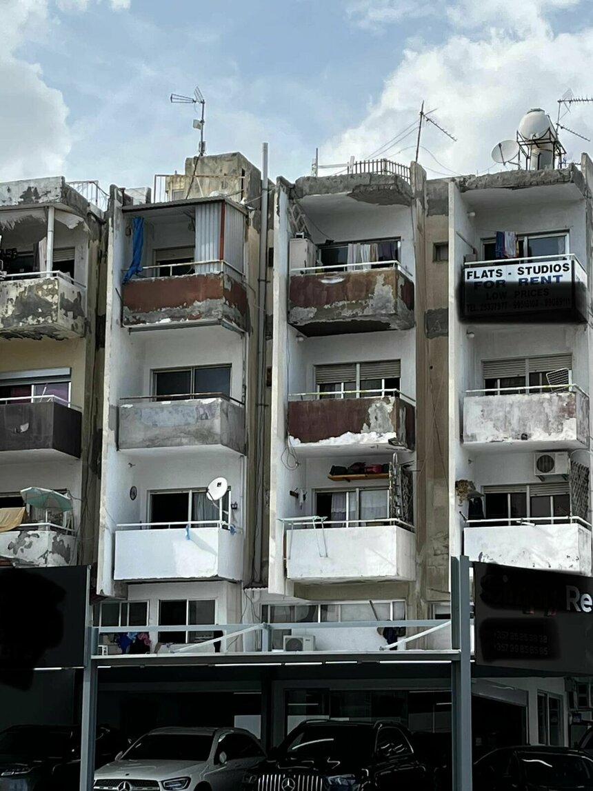 Жители Лимассола в шоке от состояния некоторых жилых домов: фото 2