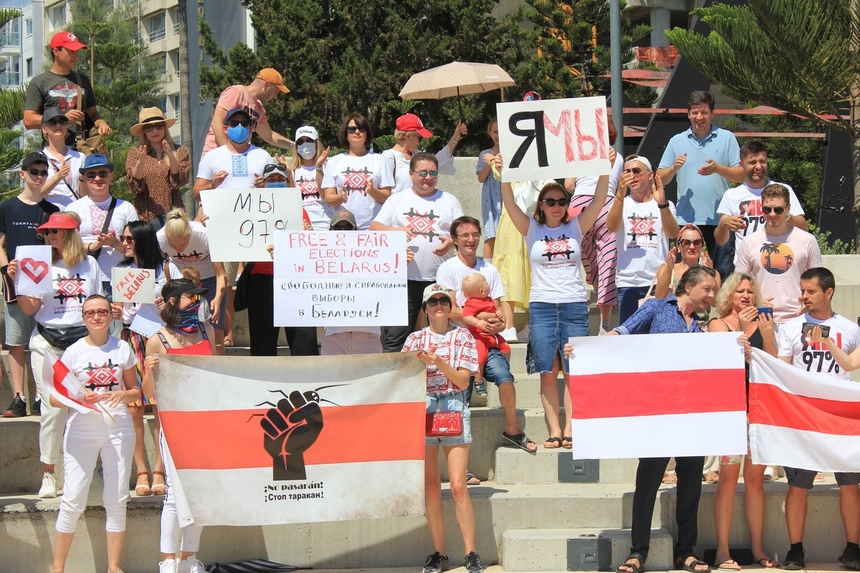В Лимассоле прошла акция солидарности с белорусами: фото 28