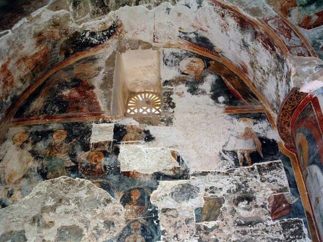 Искуственный интеллект восстановит древние фрески Кипра: фото 2