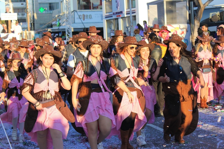 Прощай, Карнавал: Гранд-парад в Лимассоле побил рекорды: фото 30