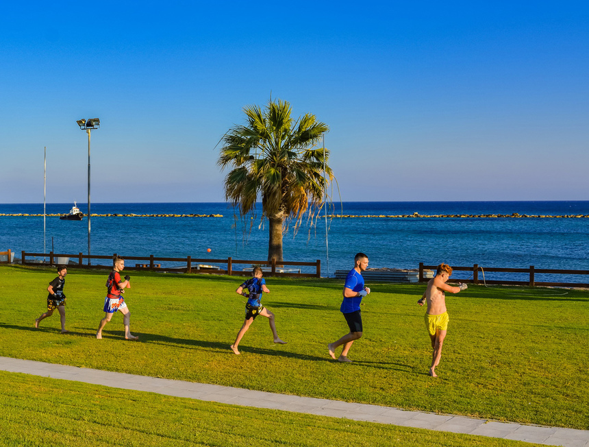 Спорт против коронавируса: жители Кипра проводят тренировки на открытом воздухе!: фото 3
