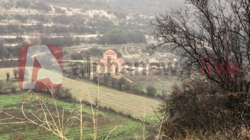 На Кипре 18 паломников попали в ловушку в храме: фото 2