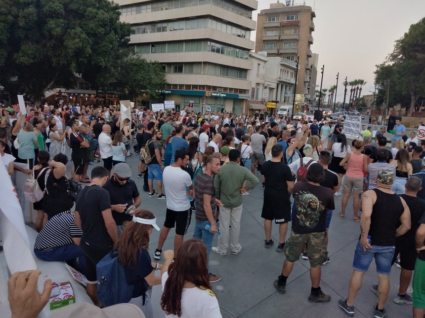 В Никосии прошла очередная акция против карантинных мер: фото 26
