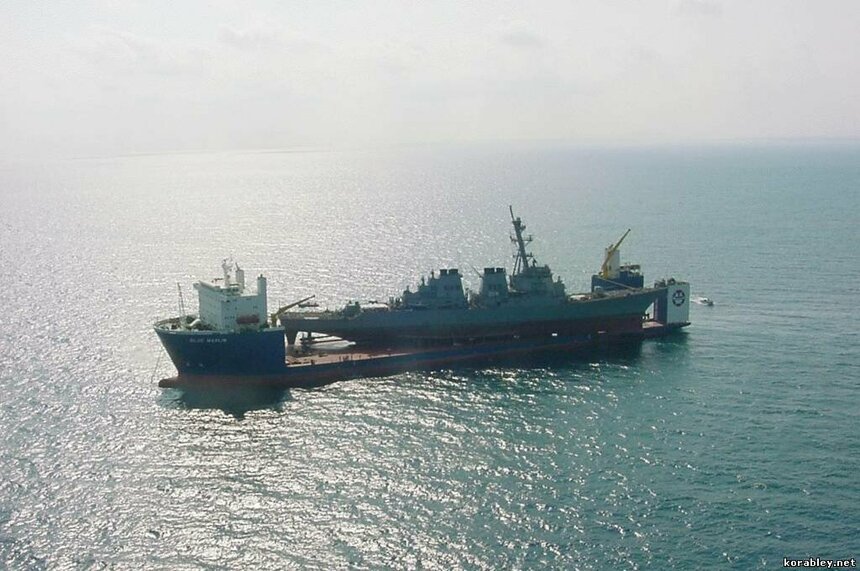 В порт Лимассола зашел эскадренный миноносец USS Cole: фото 4 В порт Лимассола зашел эскадренный миноносец USS Cole: фото 4