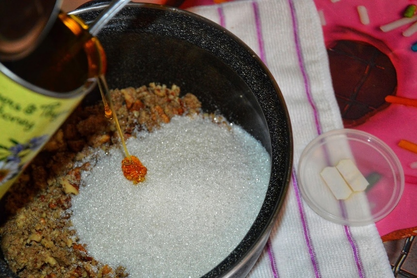 ​Кипрская пахлава. Вкуснейшее слоеное пирожное с медом: фото 15