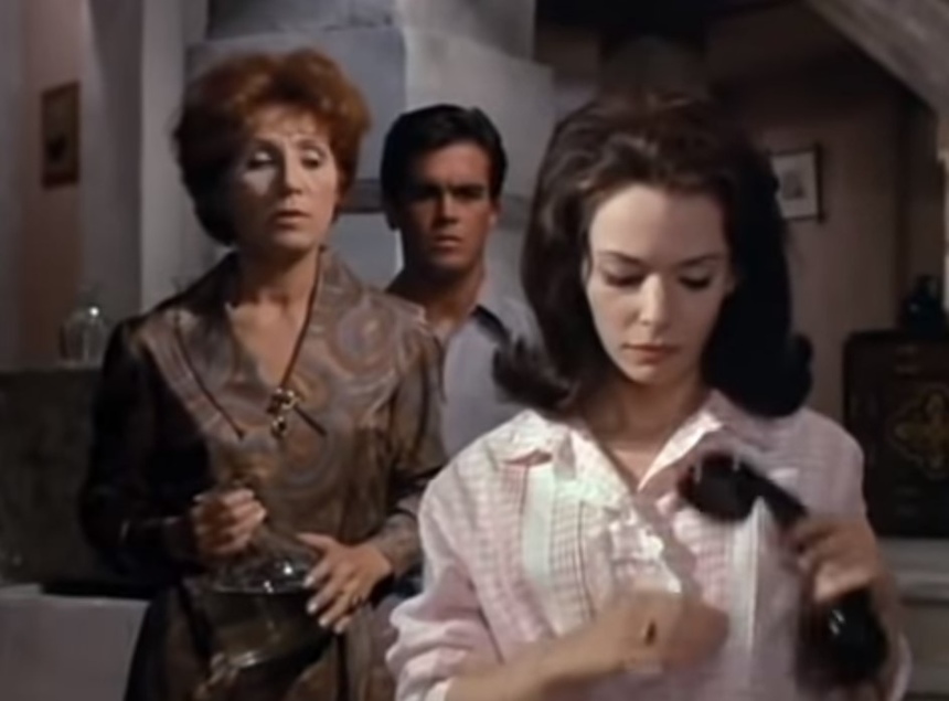​«Солнце в зените» — английский фильм 1965 года: Кипр, погони, перестрелки, роковые красавицы и ЭОКА: фото 8