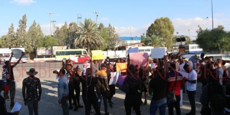 Киприоты-нигерийцы вышли на демонстрацию: фото 2