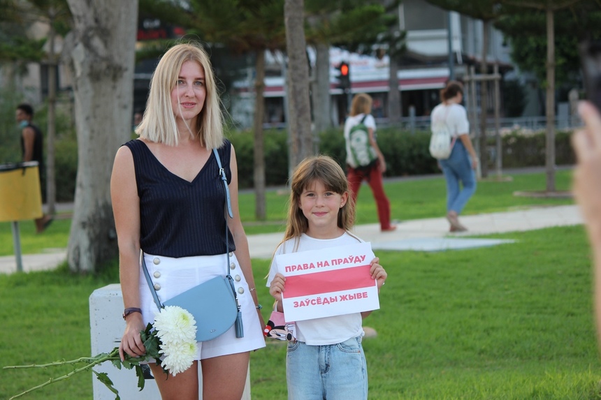 На Кипре прошли акции солидарности с жителями Беларуси: фото 36