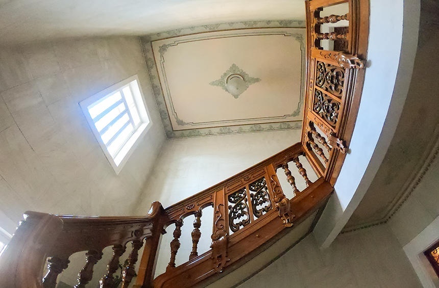 Впечатляющий трехэтажный особняк, украшающий историческую часть Лимассола : фото 27