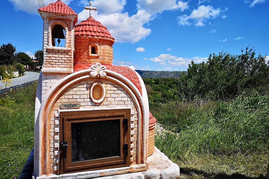 Часовня Святого Иоанна Русского в кипрской деревушке Вуни : фото 9