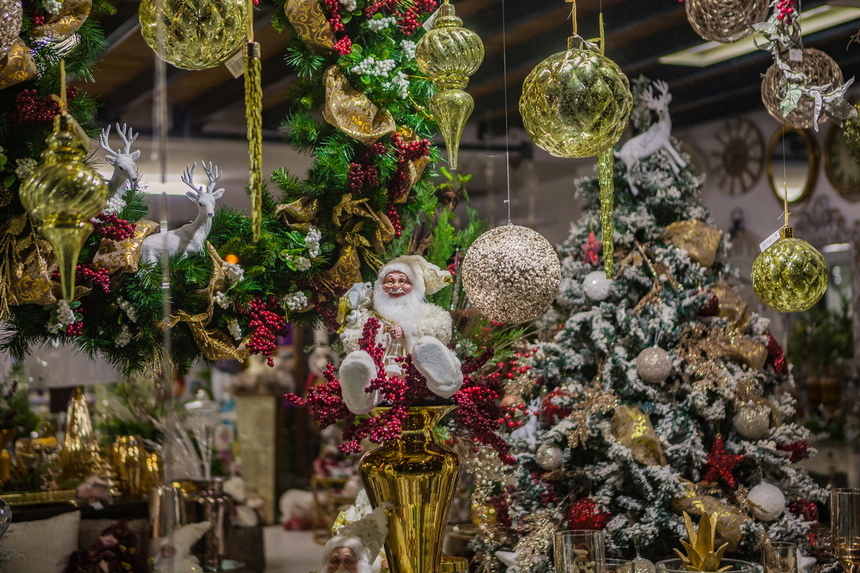 Праздник к нам приходит: Пафос, украшенный к Рождеству: фото 8